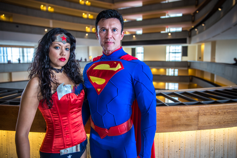 Illustration for article titled Dragon Con Day 4: No Sleep, Sore Feet, and Still Going With Great Costumes